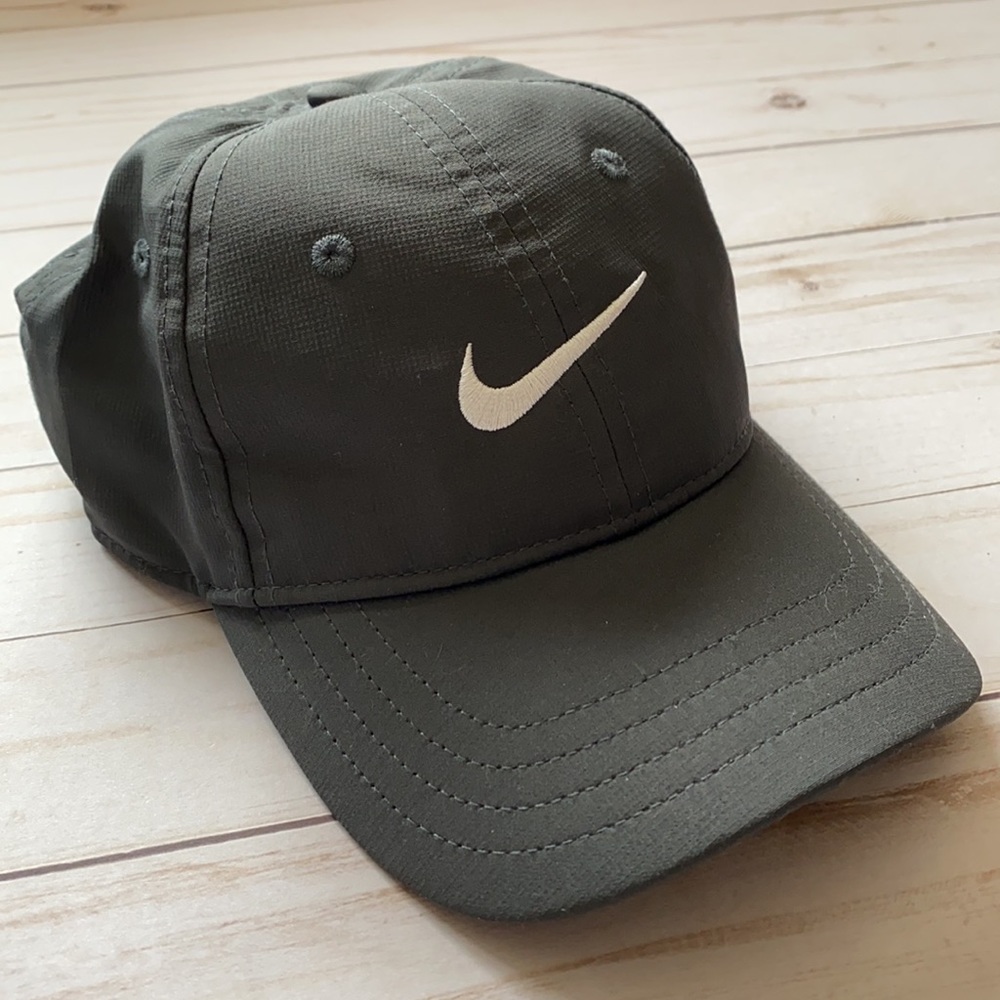 Nike Youth Size 4-7 Dri-Fit Hat